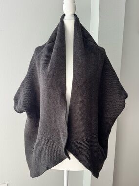 Akemi + Kin Etienne charcoal gray dolman sleeve cocoon slouch cardigan one size